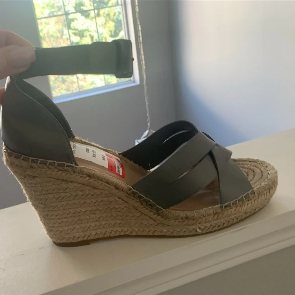 NIB Abound Faux Leather Gray Wedges Sz 12